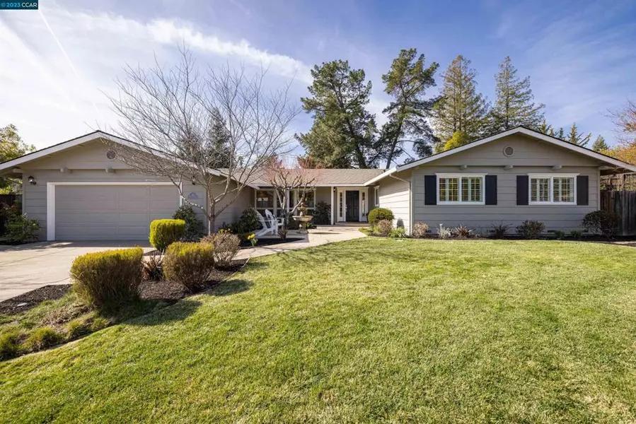 83 Marie Place, Moraga, CA 94556-2618