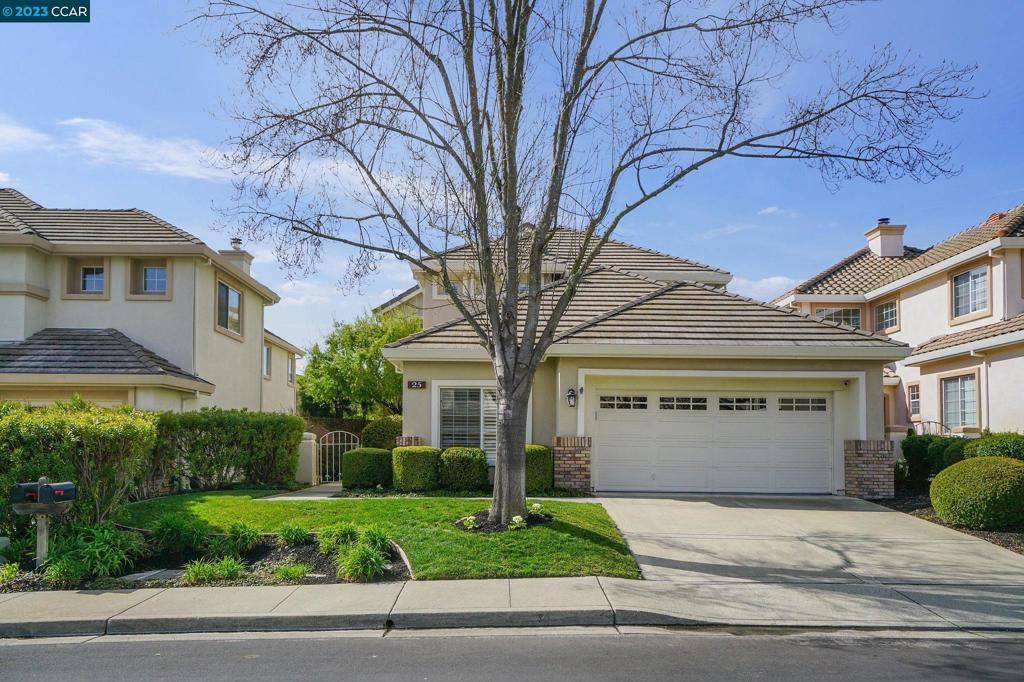 25 Volterra Ct, Danville, CA 94526