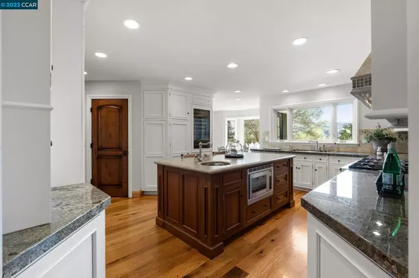 Moraga, CA 94556,124 Derby Ln