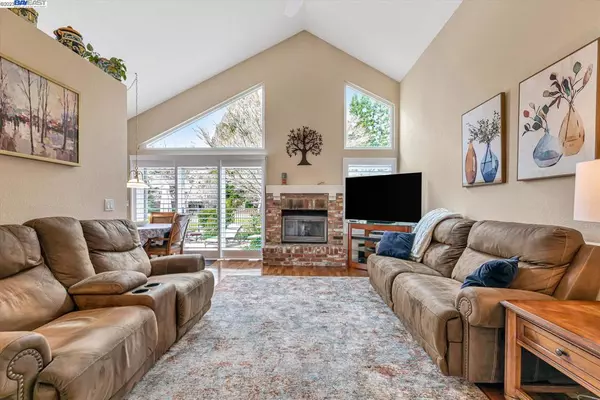 Danville, CA 94506,533 Buttonwood Dr