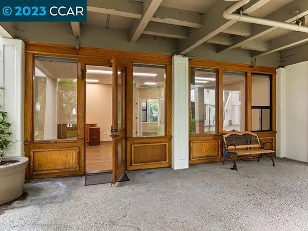 Pleasant Hill, CA 94523,101 Gregory Ln #32