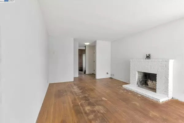 Newark, CA 94560,35512 Garrone Pl