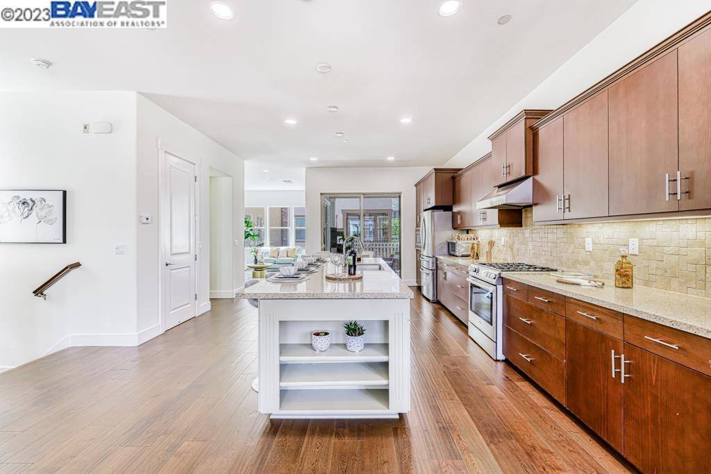 Pleasanton, CA 94566,1555 Lexington Ln