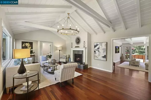 Orinda, CA 94563,6 Glorietta Court