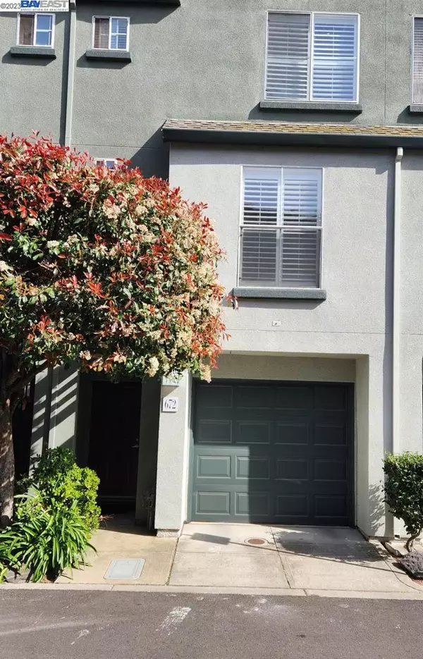 672 Atherton Pl #507, Hayward, CA 94541
