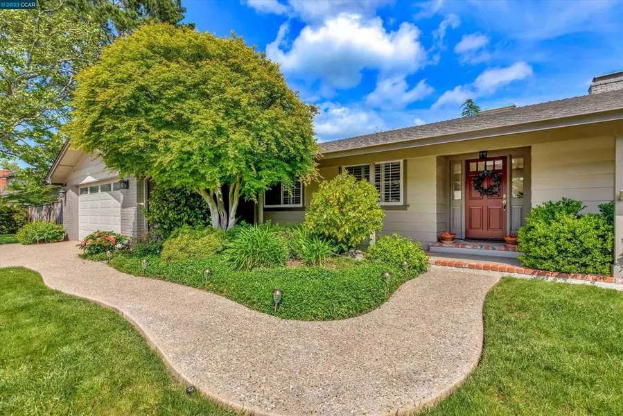 50 Gaywood Pl, Moraga, CA 94556