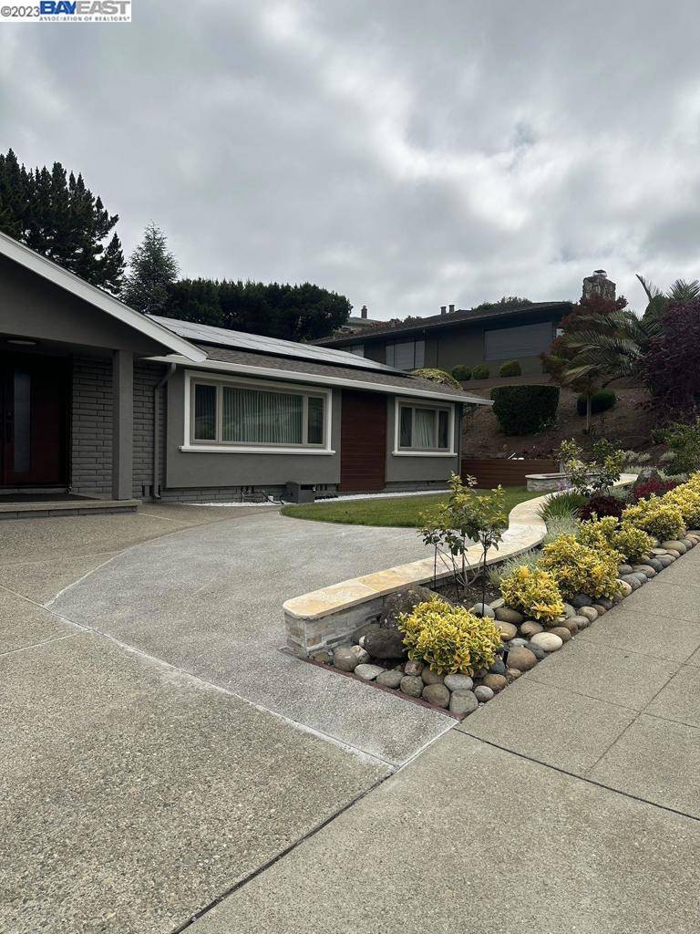 1546 Scenicview Dr, San Leandro, CA 94577