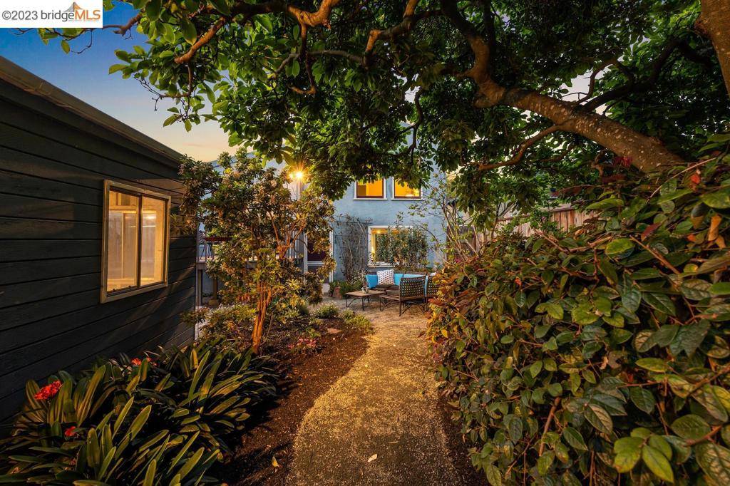 Berkeley, CA 94705,2230 Stuart St