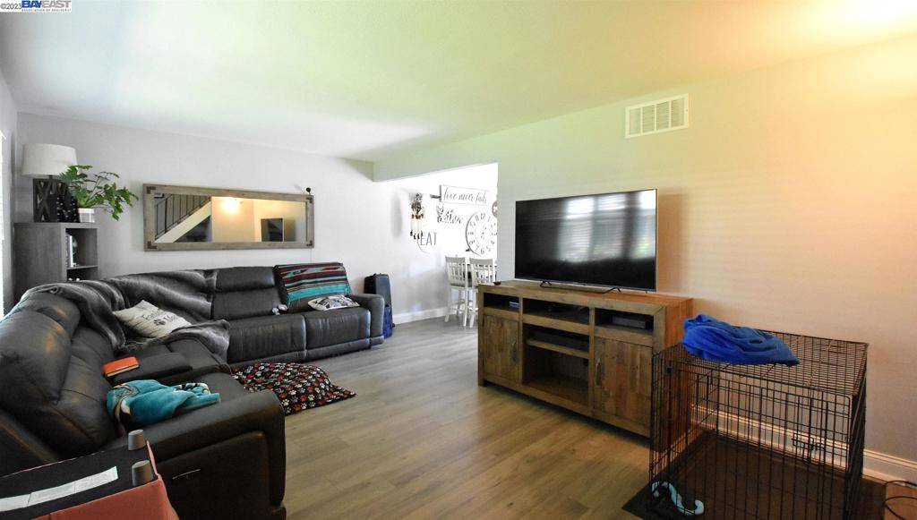 Pleasanton, CA 94588,3086 Tonopah Cir
