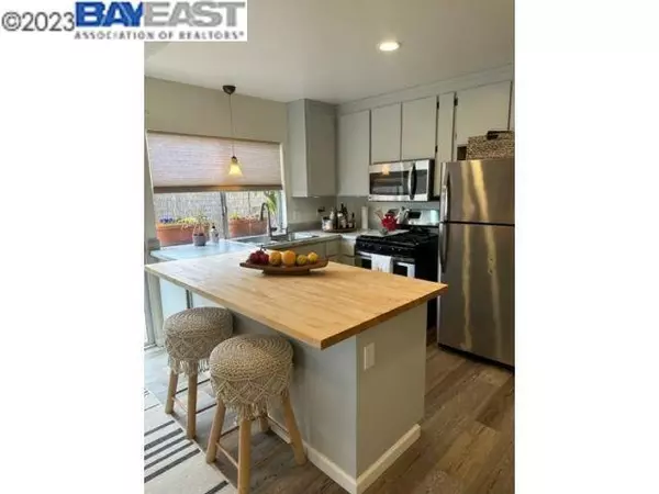 Salinas, CA 93906,18509 Kennedy St