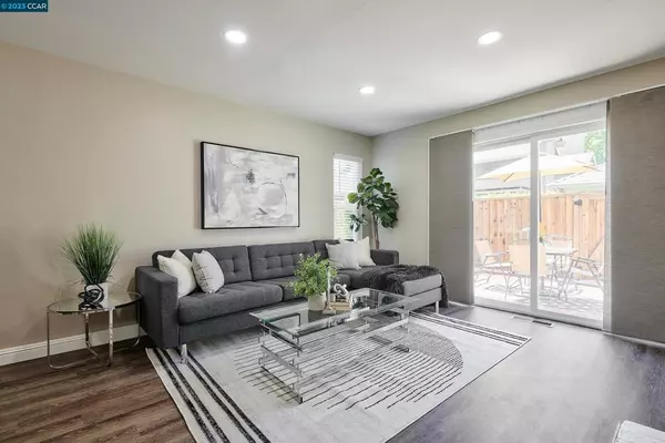 Pleasant Hill, CA 94523,106 Cleaveland Rd #7