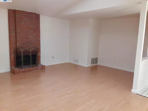 Pittsburg, CA 94565,2204 Westgate Drive