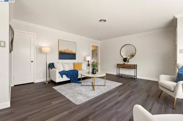 Newark, CA 94560,37233 Birch St