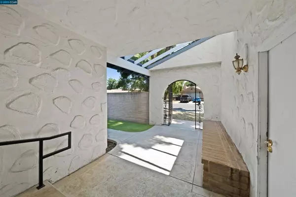 Modesto, CA 95358,1521 Swarthmore Dr
