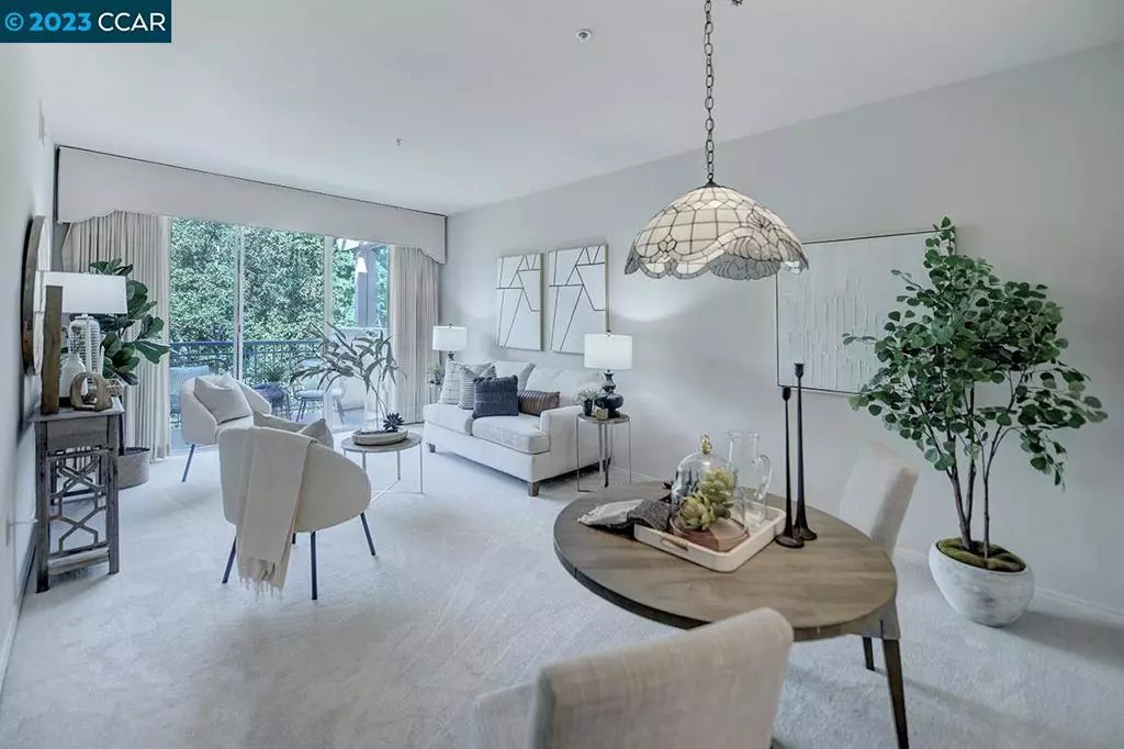 Walnut Creek, CA 94595,1840 Tice Creek #2414