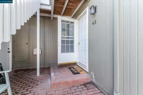 Benicia, CA 94510,565 Lori Dr #43