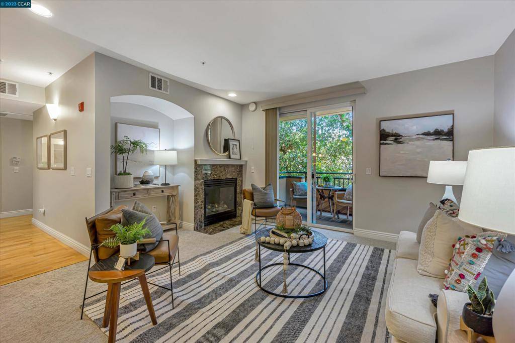 Walnut Creek, CA 94596-5787,1310 Creekside Drive #204