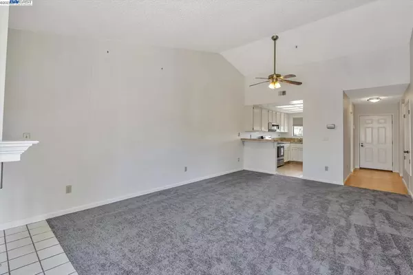 Pinole, CA 94564,416 Blackberry Ln