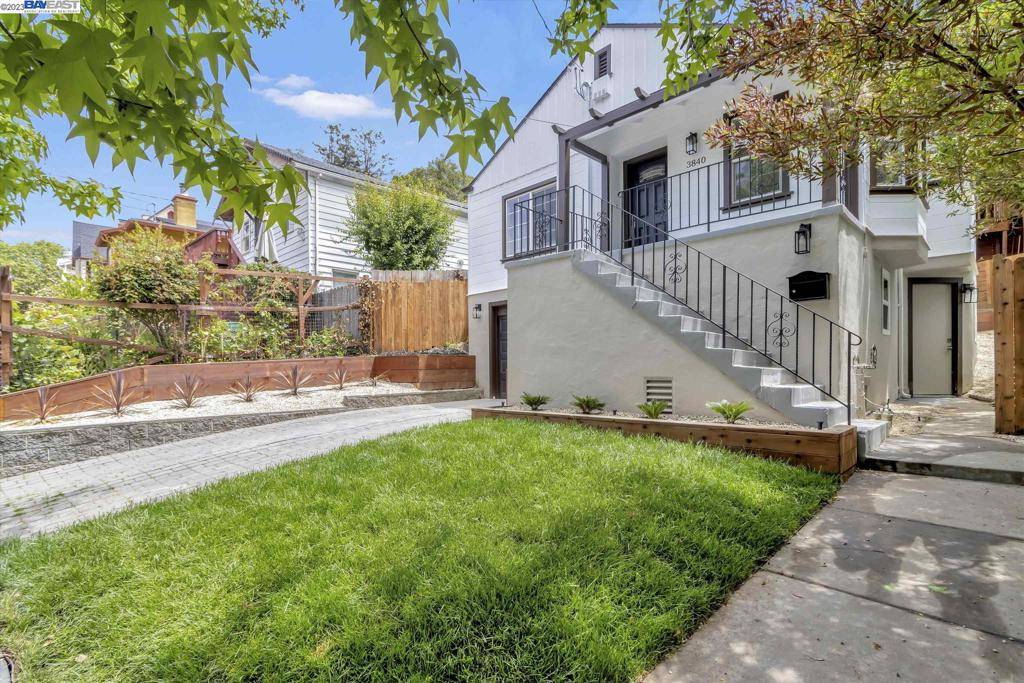 Oakland, CA 94602,3840 Fruitvale Ave