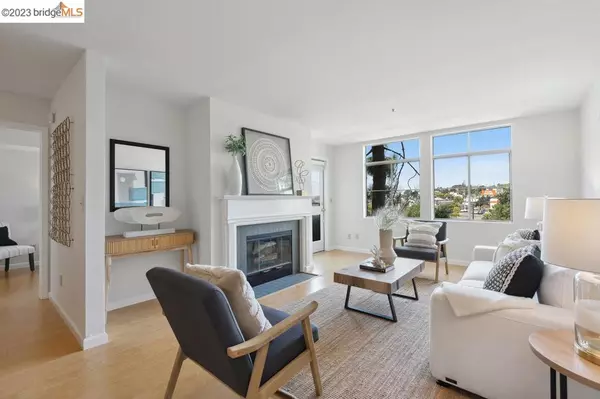 Albany, CA 94706-1053,535 Pierce Street #1102