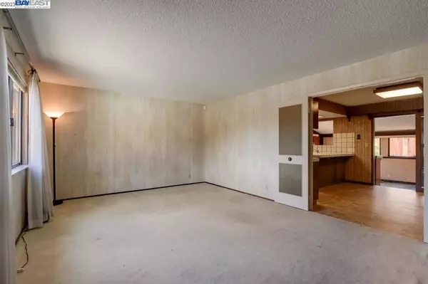 Newark, CA 94560,6109 Radcliffe Ave