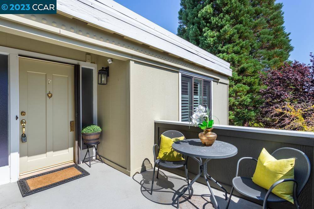 Walnut Creek, CA 94595,2633 Pine Knoll Dr #7