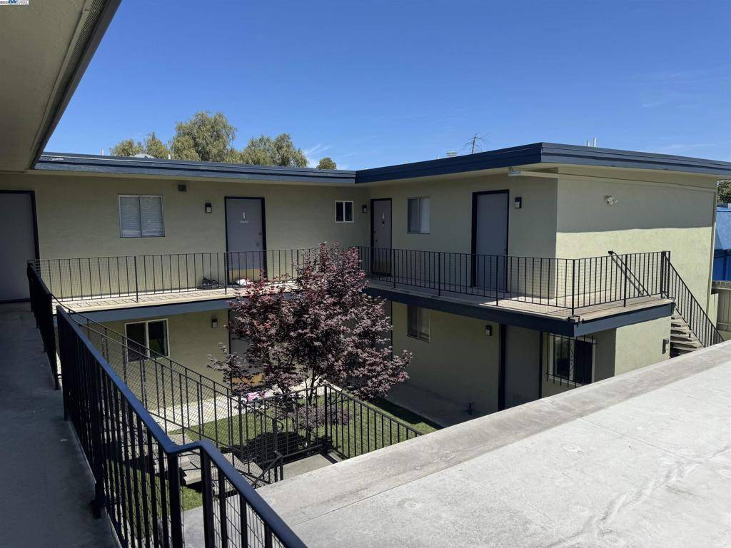 Newark, CA 94560,36976 Mulberry St