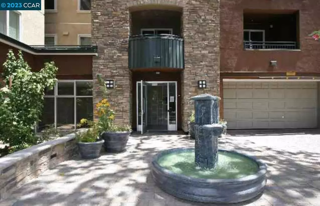 Walnut Creek, CA 94596,1310 Creekside Dr #307