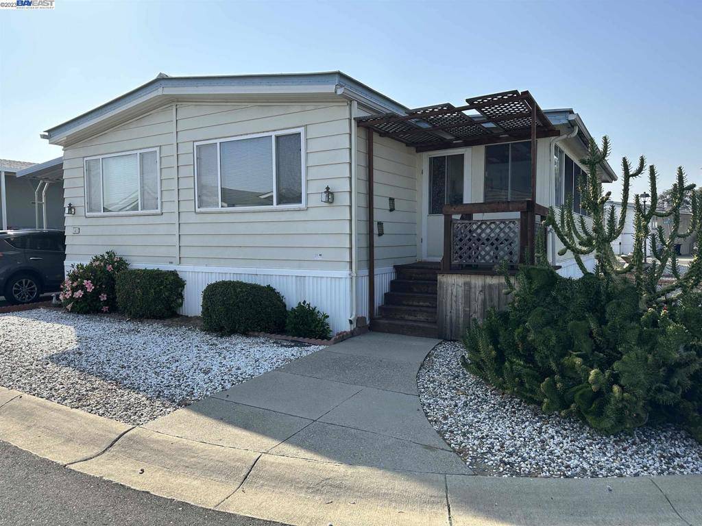 Fremont, CA 94555,4141 Deep Creek Rd.
