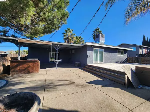 5543 Sandmound Blvd,  Oakley,  CA 94561