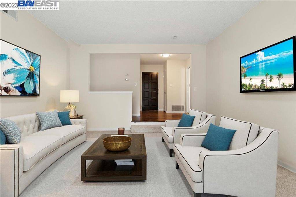 Fremont, CA 94536,36778 Oak St