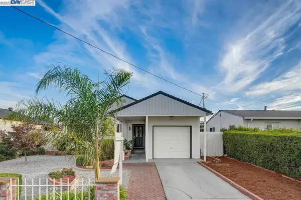 Hayward, CA 94544,87 Revere Ave