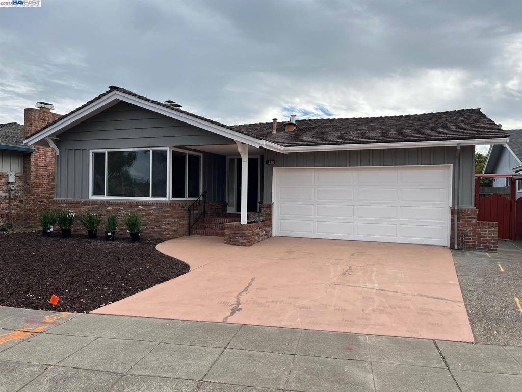 1920 Otis Dr, Alameda, CA 94501