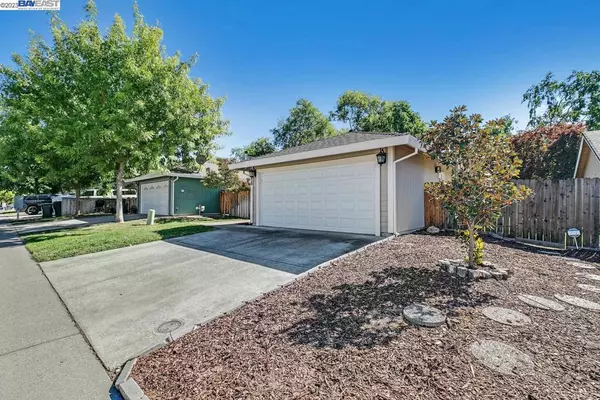 Antelope, CA 95843,3320 Saxonville Way