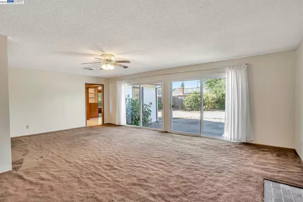 Rancho Cordova, CA 95670,10821 Glenhaven Way