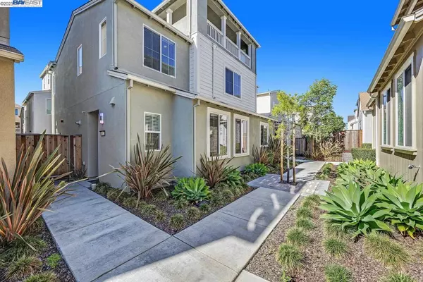 8521 Central Ave,  Newark,  CA 94560