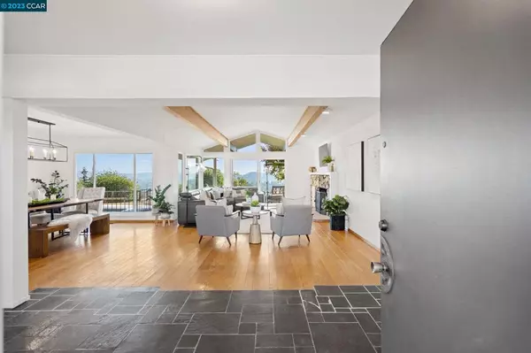 Orinda, CA 94563,16 Donald Dr