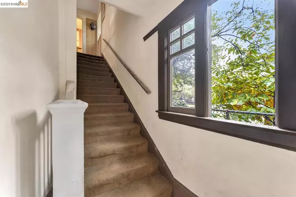 Oakland, CA 94618,481 Hudson Street