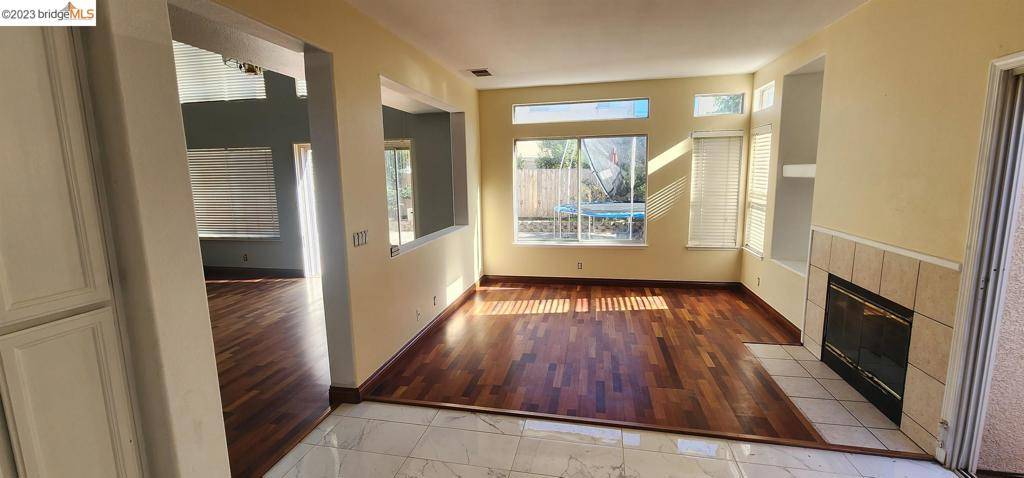 San Lorenzo, CA 94580,16066 Silverleaf Dr
