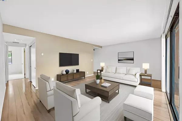 900 Cambridge Dr #113, Benicia, CA 94510