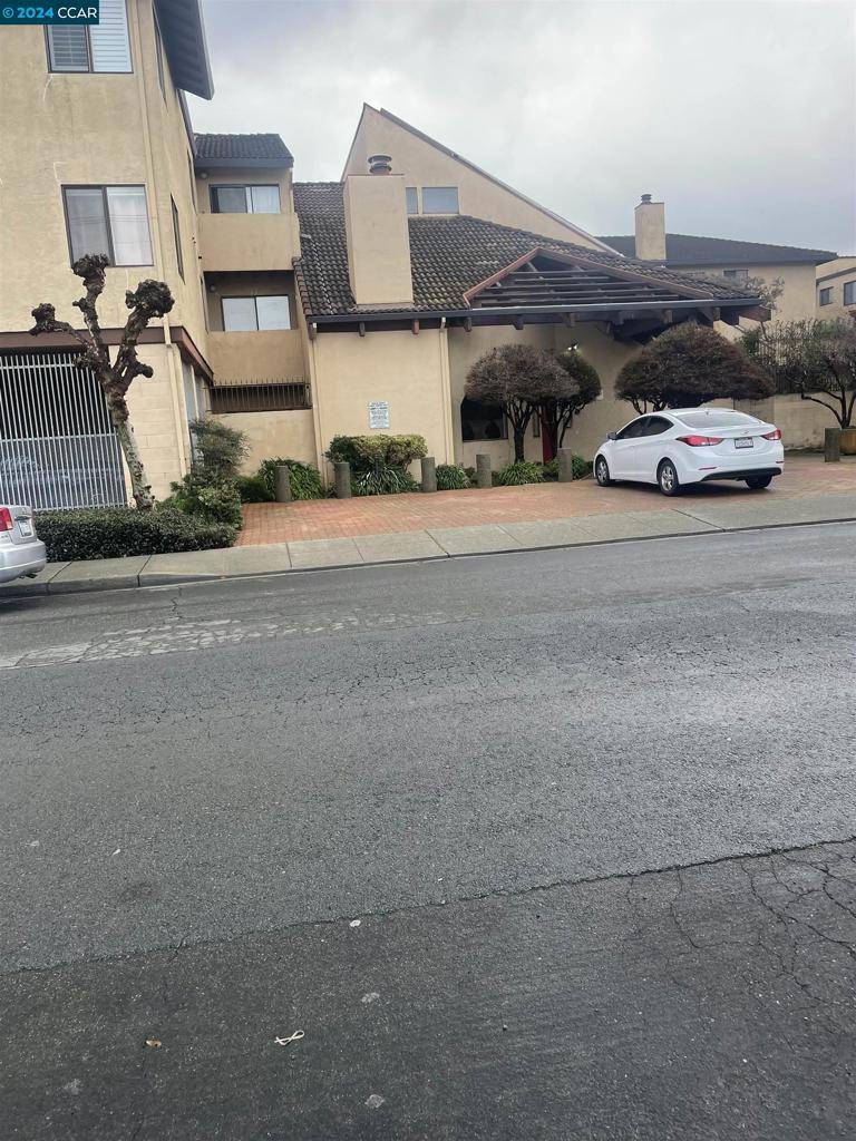 2830 21st street #4,  San Pablo,  CA 94806