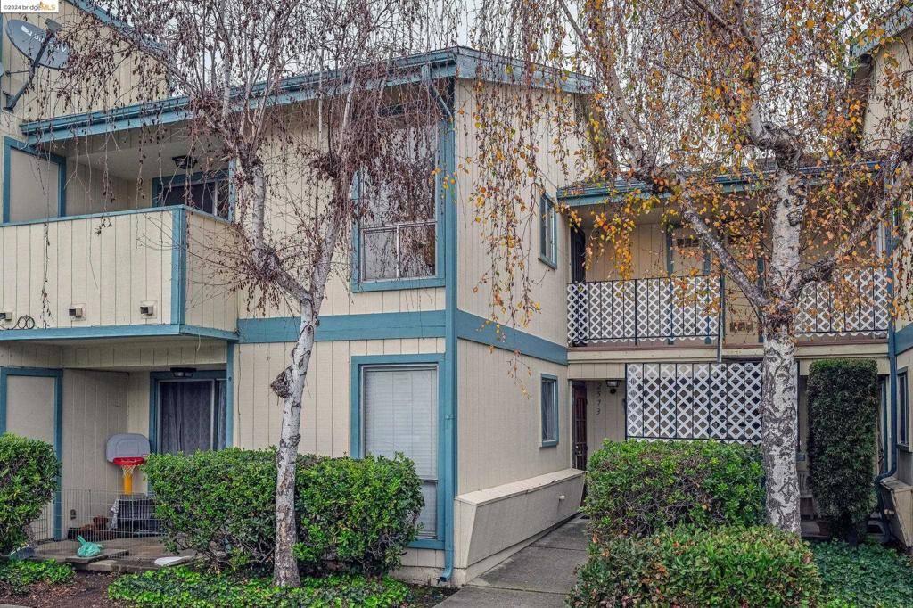 2575 San Leandro Blvd, San Leandro, CA 94578