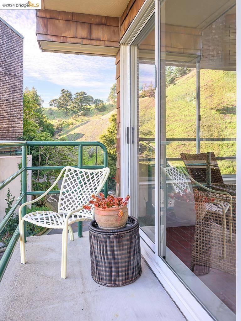 Richmond, CA 94801,1201 Brickyard Way #101