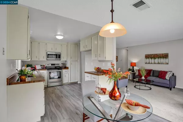 178 Sparrow Dr, Hercules, CA 94547