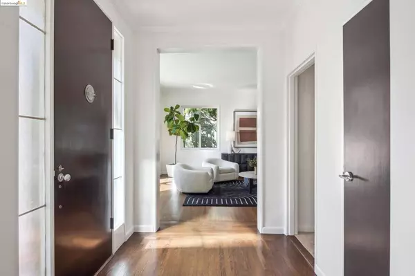 Oakland, CA 94610,616 Boulevard Way