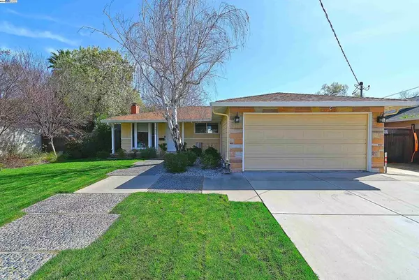 Pleasant Hill, CA 94523,931 Santa Cruz Drive