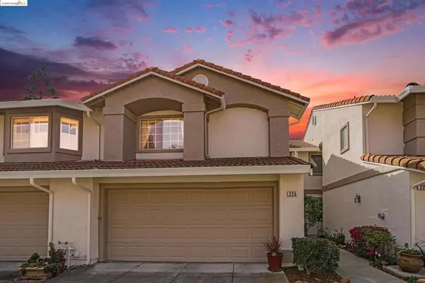 225 Portola Dr, Danville, CA 94506