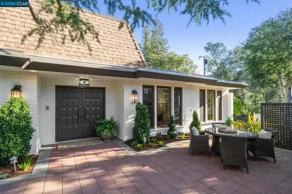 Orinda, CA 94563,32 HACIENDA CIRCLE