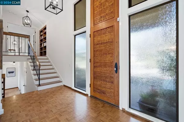 Orinda, CA 94563,717 Ironbark Ct