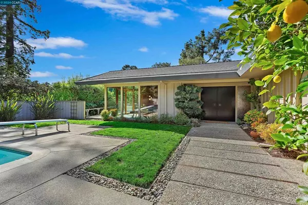 Orinda, CA 94563,42 Honey Hill Rd